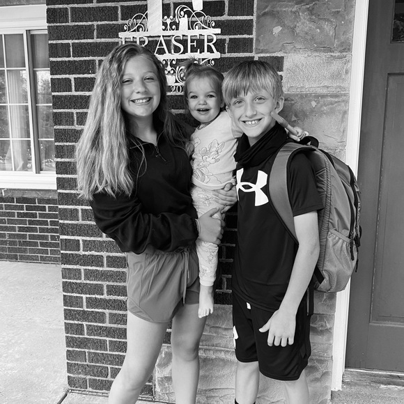 Meet your Posher, Heather - Picture 3 of 3